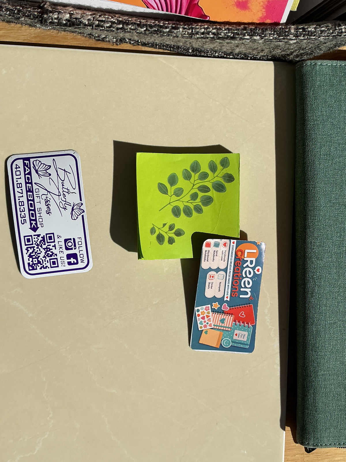 Green Botanical Sticky Notepad